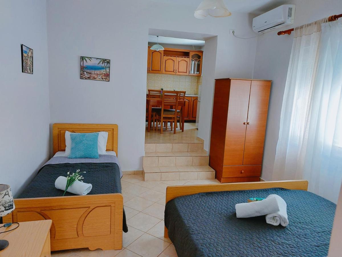 Orange Guest House Dhërmi Eksteriør billede